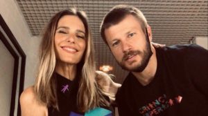 Imagem do post Fernanda Lima e Rodrigo Hilbert comem placenta do nascimento da filha com palitinhos: “Nojento”