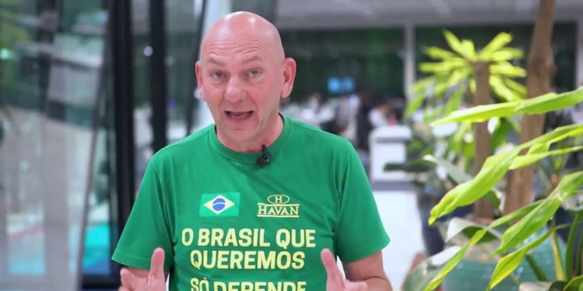 Luciano Hang surgiu em propaganda da Havan nos comerciais do Fantástico na Globo (Foto: Reprodução)