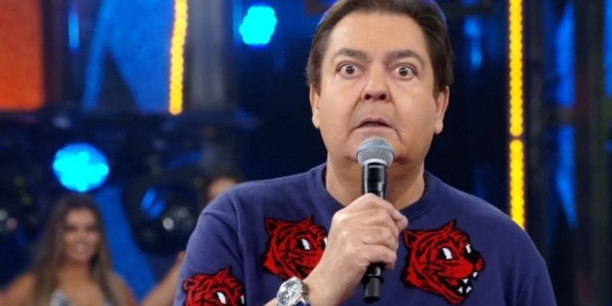 Faustão passa por cima de punições da Globo, assina com a Band e detalhe escondido do novo contrato é chocante