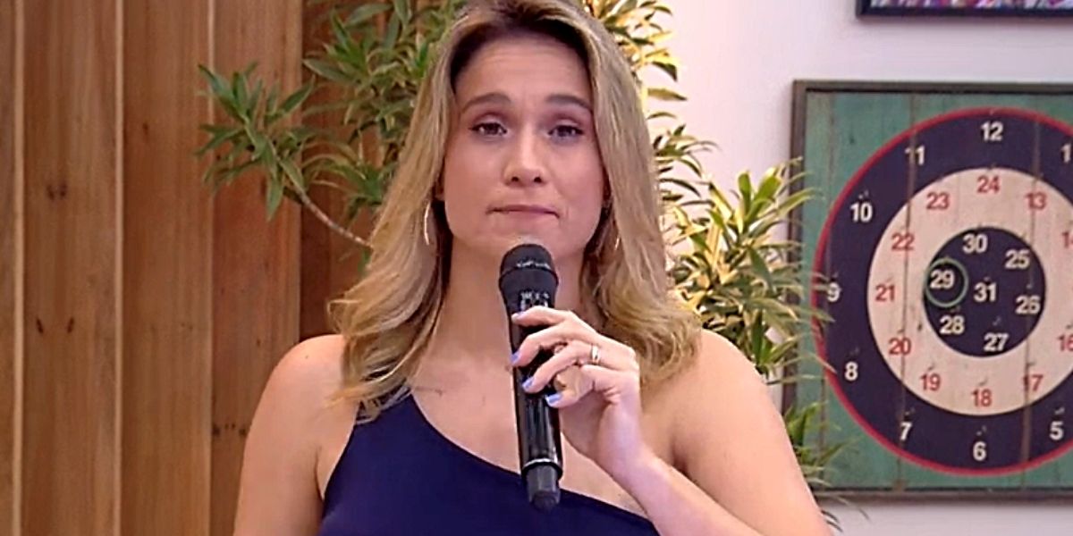 "Não tem como a gente não falar", Fernanda Gentil interrompe Se Joga às pressas e confirma morte na Globo