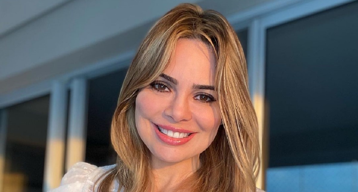 Rachel Sheherazade abre o jogo sobre o SBT (Foto: Reprodução/Instagram)