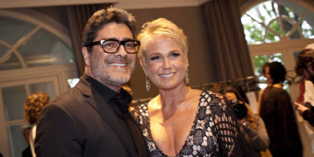 Xuxa recebe declaração de Junno Andrade após dizer que não vai casar (Foto: Reprodução)