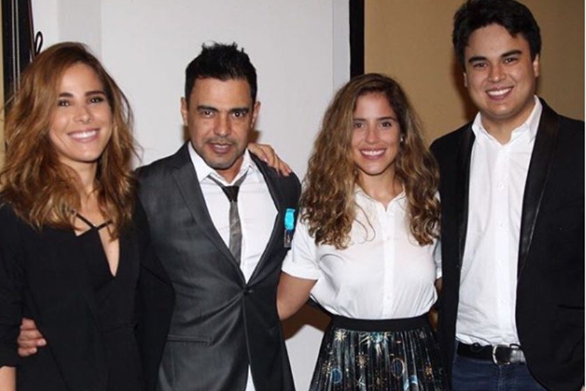 Zezé Di Camargo e o filhos, Wanessa, Igor e Camilla (Foto: Reprodução) 