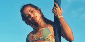 Imagem do post Anitta surge com tudo atolado e deixa em evidência tatuagem em seu bumbum: “Escapou”