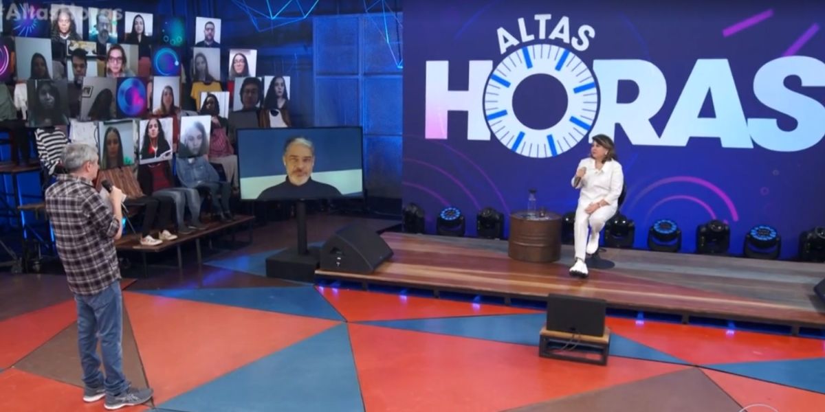 William Bonner durante programa "Altas Horas", da Globo (Reprodução)