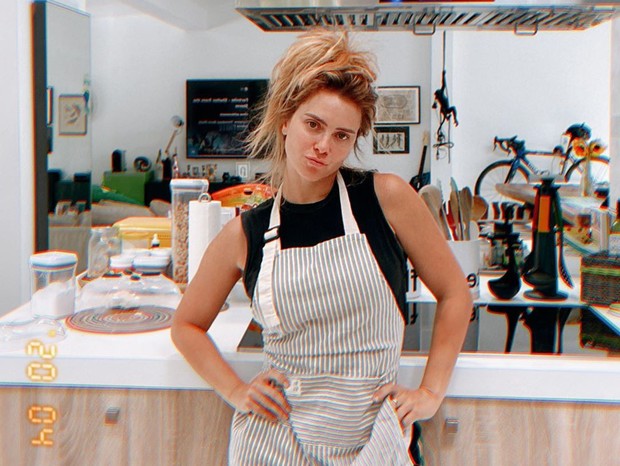 Dieckmann na cozinha da casa de Miami (Foto: Reprodução/Instagram)