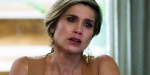 Helena (Flavia Alessandra) descobrirá a grande verdade em Salve-se Quem Puder (Foto: Reprodução/Globo)