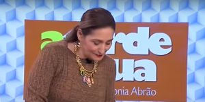 Sonia Abrão é apresentadora do programa 