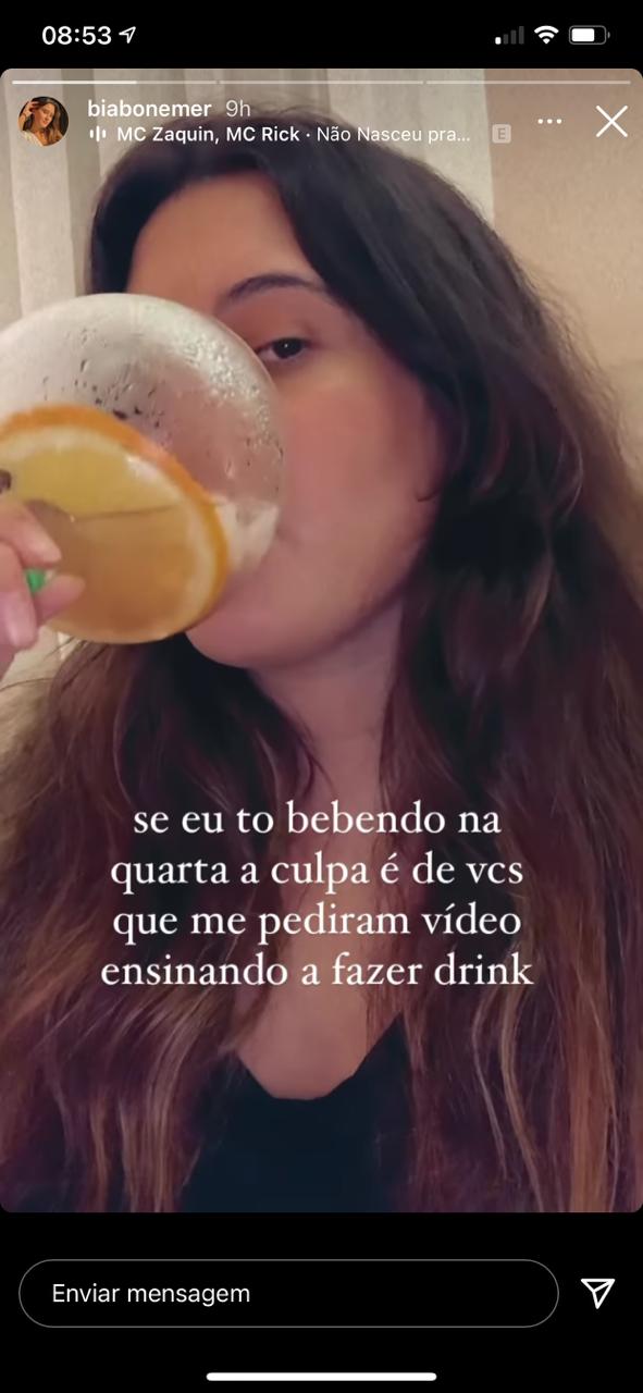 Bia Bonemer confessa bebedeira nas redes sociais (Reprodução)