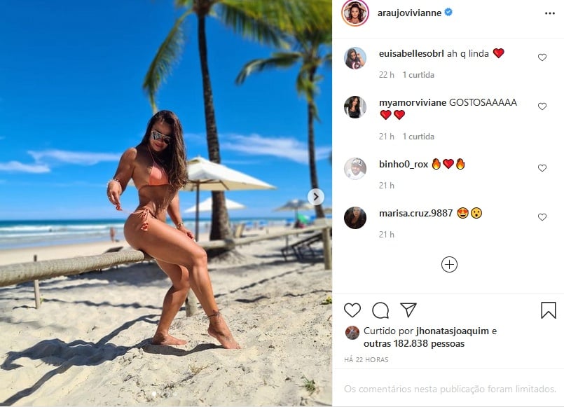 Viviane Araújo escandaliza em fotão na praia (Imagem: Reprodução)