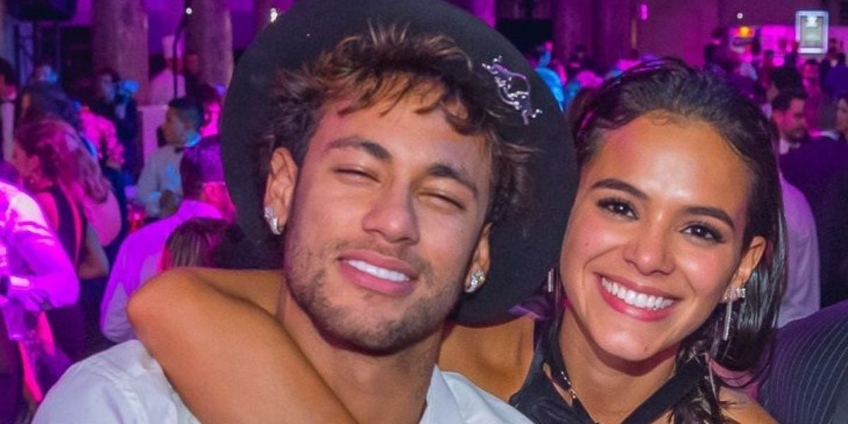 Após se deparar com Neymar acompanhado de outra mulher, Bruna Marquezine surge com Enzo Celulari: "Meu"