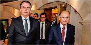 O presidente Jair Bolsonaro e Edir Macedo, dono da Record TV - Foto: Reprodução