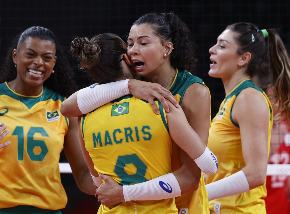 O vôlei feminino fez a Globo ofuscar a Record nos dados prévios da audiência da TV (Foto: Reprodução/Globo)