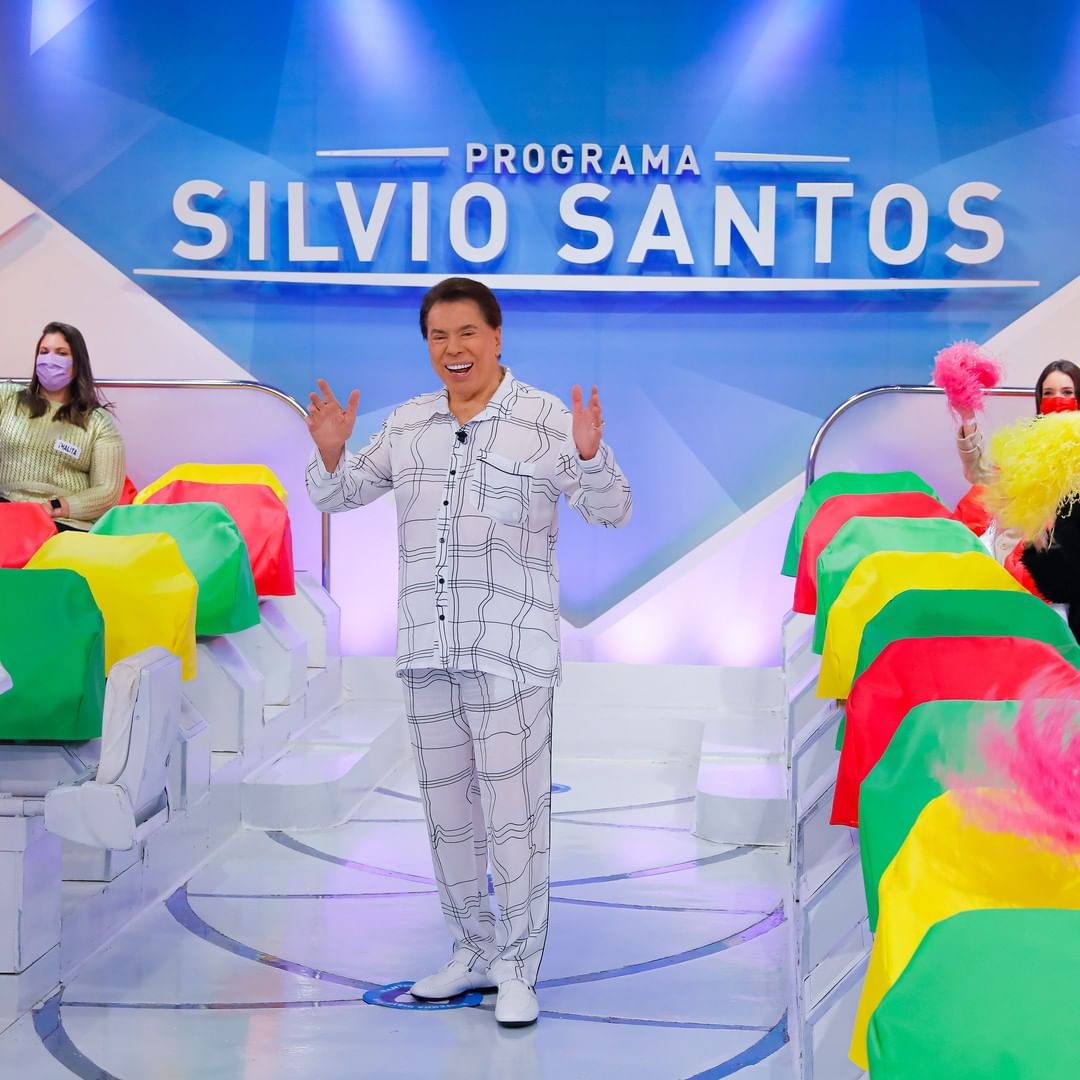 Silvio Santos continua até hoje trabalhando no SBT (Foto: Reprodução/Instagram)