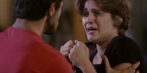 Imagem do post Malhação: Karina descobre segredo de Gael, arma escândalo e implora ajuda de Cobra