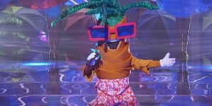 Coqueiro é o eliminado no The Masked Singer (Foto: Reprodução/Globo)