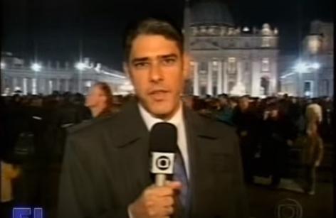 William Bonner na cobertura da morte do Papa João Paulo II (Foto: Reprodução/TV Globo)