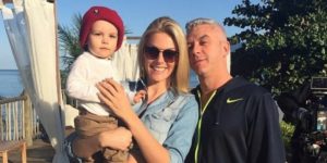 Ana Hickmann ao lado de filho e marido (Reprodução)