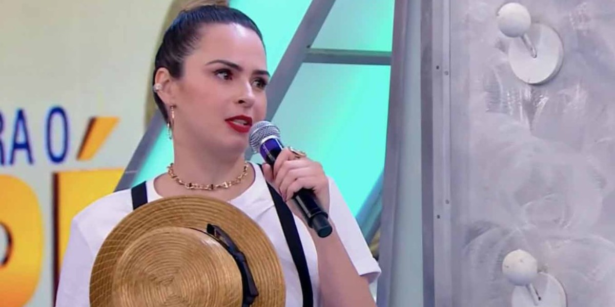 Ana Paula na emissora de Silvio Santos (Foto: Reprodução / SBT)