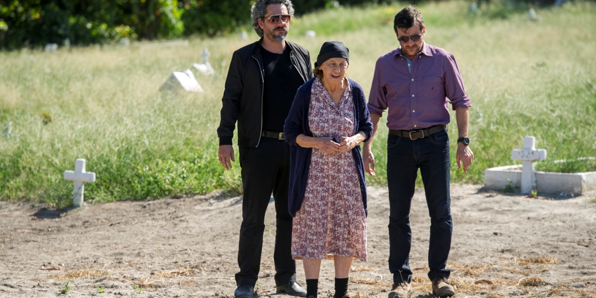 José Alfredo (Alexandre Nero), Josué (Roberto Birindelli) e Jesuína (Laura Cardoso) em Império (Foto: Reprodução/Globo)