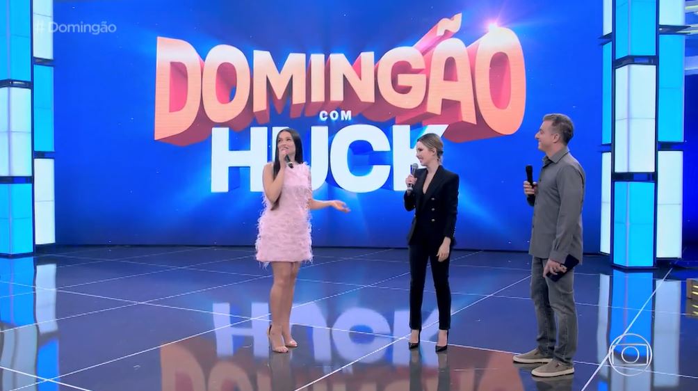 Juliette e Sandy cantaram juntas no palco do "Domingão Com Huck" (Foto: Reprodução/TV Globo)