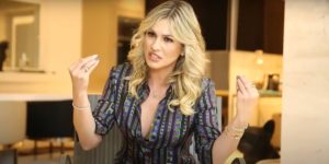 Lívia Andrade detona ex do seu atual (Foto: Reprodução / YouTube)