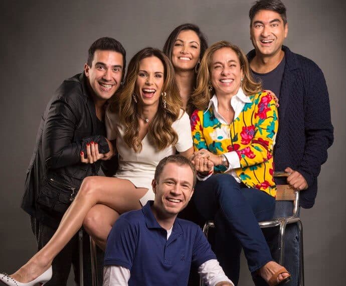 Cissa Guimarães com o time original do "É de Casa" (Foto: Divulgação/TV Globo)