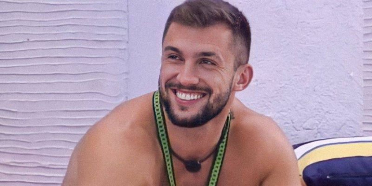 O ex-BBB Arthur Picoli causa mais uma polêmica nas redes sociais (Foto: Divulgação)