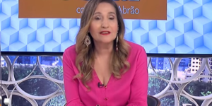 Sonia Abrão no A Tarde É Sua, da RedeTV! (Foto: Reprodução)