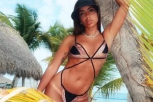 Anitta anda bem desavergonhada nas redes sociais (Foto: Reprodução/ Instagram)