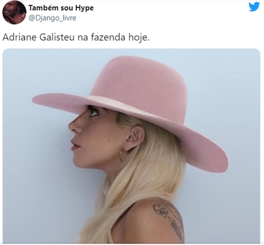 Twitteiros não perdoaram o look de Galisteu na Fazenda 13 (Foto: Reprodução/ Twitter)