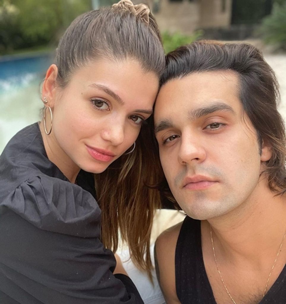 Luan Santana e sua nova namorada, Izabela Cunha (Foto: Instagram)