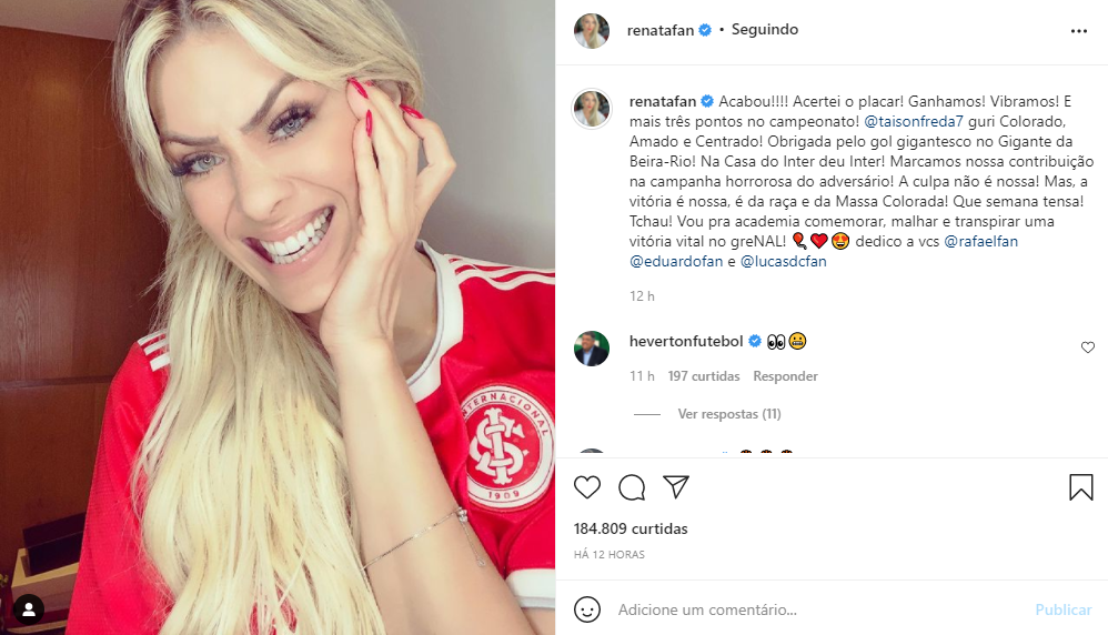 Renata Fan rir atoa com vitória do seu time (Foto: Reprodução)