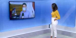 Apresentadora foi desmascarada ao vivo (Foto: Reprodução)