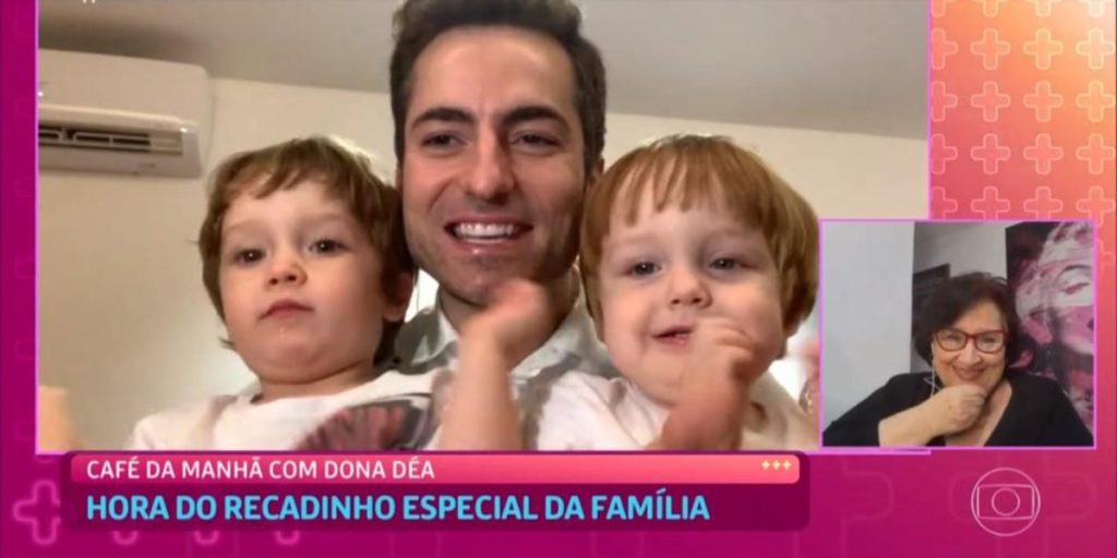 Déa Lúcia, mãe de Paulo Gustavo, se emocionou ao falar de Thales Bretas (Foto: Reprodução/TV Globo)