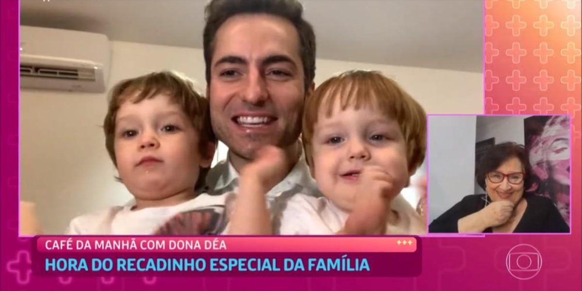 Déa Lúcia, mãe de Paulo Gustavo, se emocionou com homenagem de Thales Bretas e dos netos (Foto: Reprodução/TV Globo)