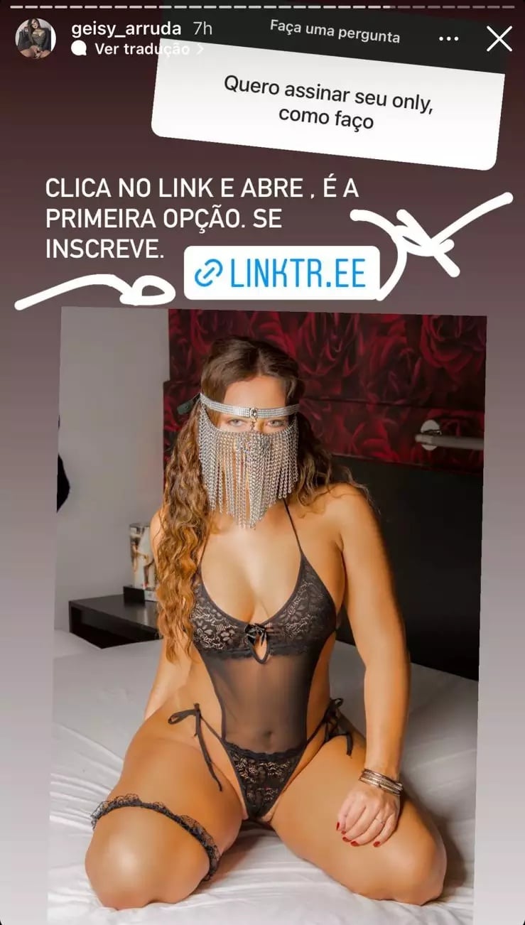 Foto de Geisy Arruda fantasiada de feiticeira (Imagem: Reprodução)