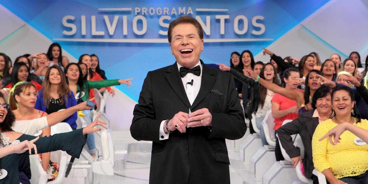 Silvio Santos desiste da aposentadoria e volta ao que mais gosta de fazer: entreter o auditório (Foto: Reprodução)