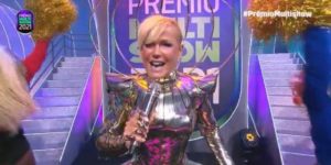 Xuxa faz aceno à comunidade LGBTQIA+no Prêmio Multishow - Foto: Reprodução