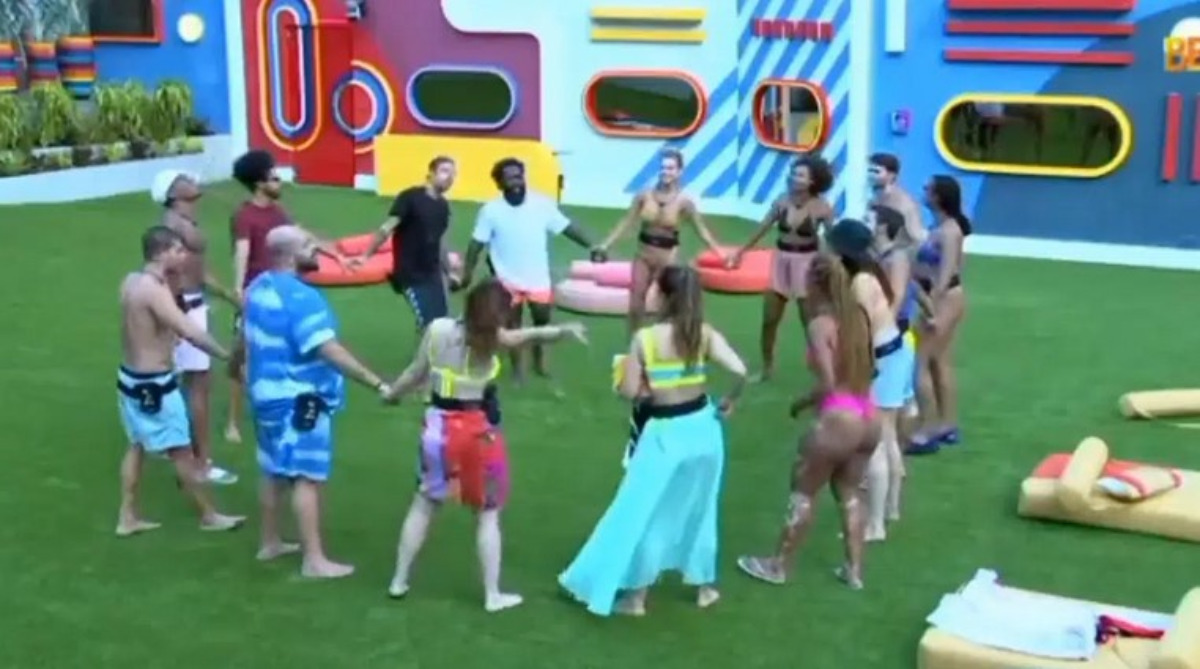 Participantes estão em clima de paz e amor no BBB22 (Foto: Reprodução / Globoplay)