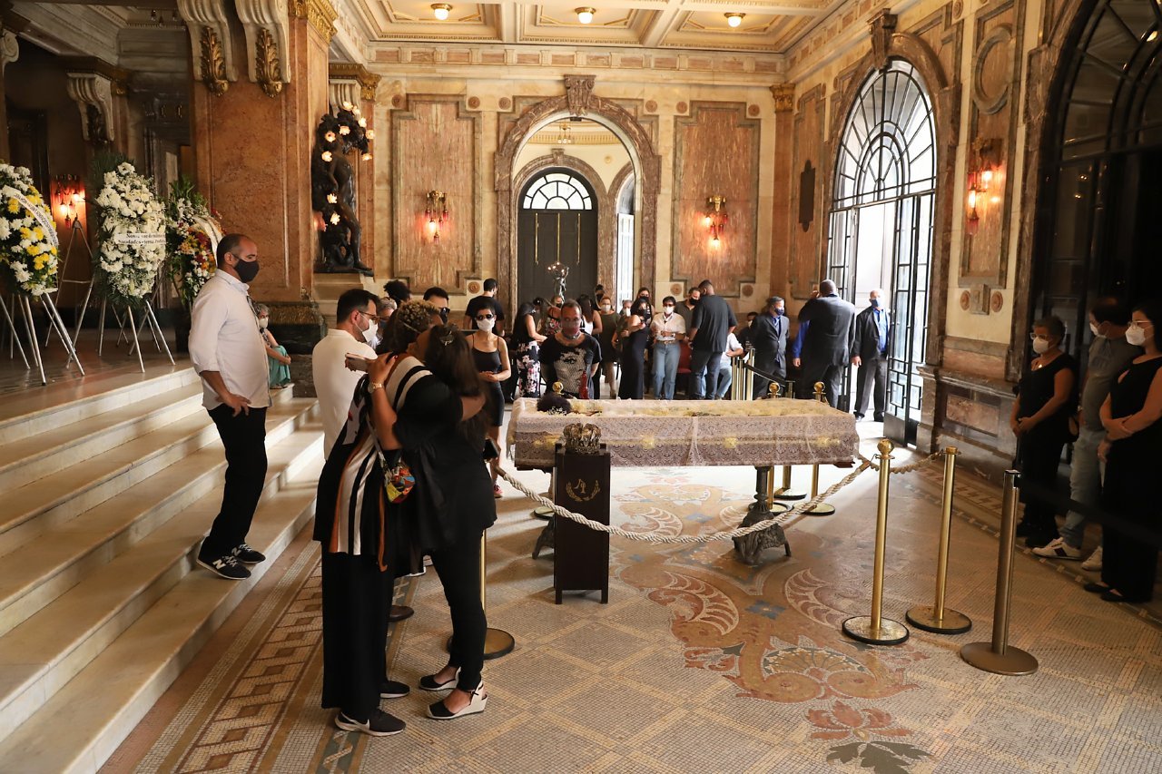 Velório de Elza Soares no Theatro Municipal, no Rio de Janeiro (Foto: AgNews)