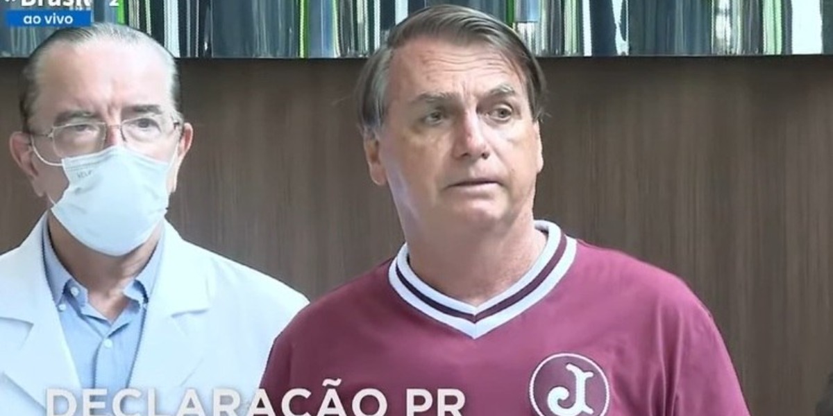 Bolsonaro durante coletiva de imprensa, após receber alta hospitalar - Foto: Reprodução