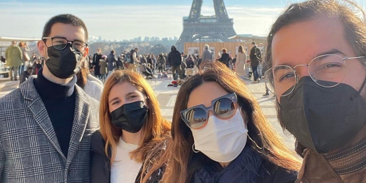 Fátima Bernardes visitou o filho Vinícius em Paris, com a família (Foto: Reprodução/Instagram)