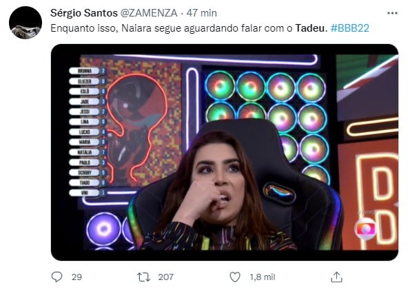 Naiara Azevedo tentou falar com Tadeu Schmidt mais foi ignorado (Foto: Reprodução)