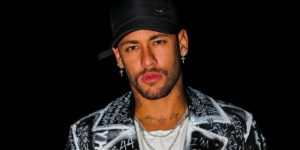 Neymar e Bruna reatam relação, jogador exibe aliança e amigos não escondem o que sentem: “F*deu”
