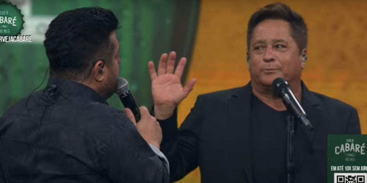 Leonardo, Bruno e Marrone durante live "Cabaré"(Reprodução)