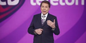 Prestes a voltar dos Estados Unidos, Silvio Santos está planejando reformular a grade do SBT (Foto: Divulgação/SBT)