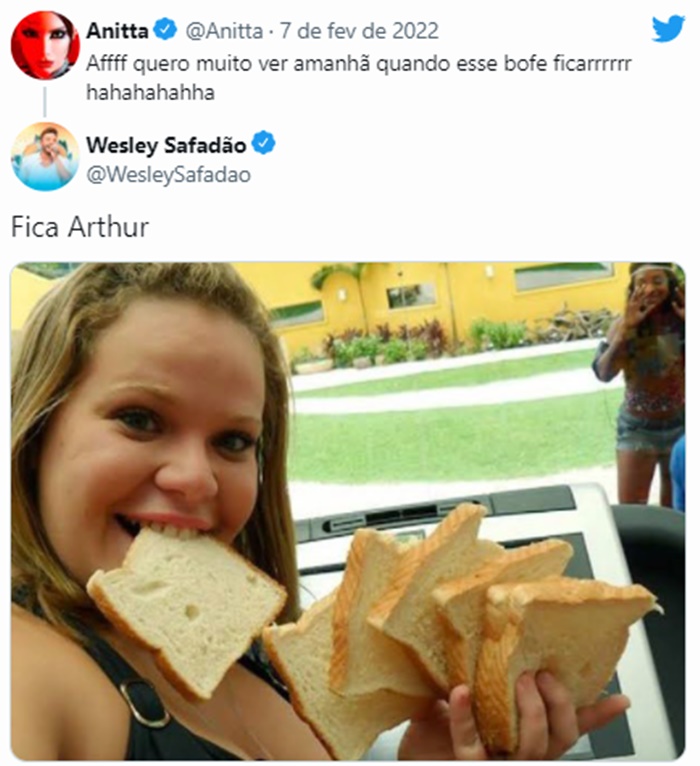 Wesley Safadão usa meme para revelar torcida (Reprodução/ Twitter)