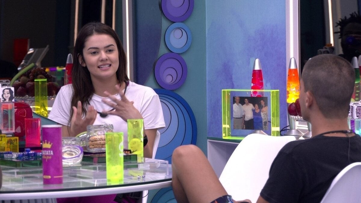 BBB22: Eslovênia e Arthur Aguiar discutem na madrugada (Foto: Reprodução)