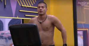 Arthur Aguiar opina sobre sister do BBB22: 'Se ela for para o Paredão com qualquer um, ela sai'(Foto: Reprodução / Globoplay)